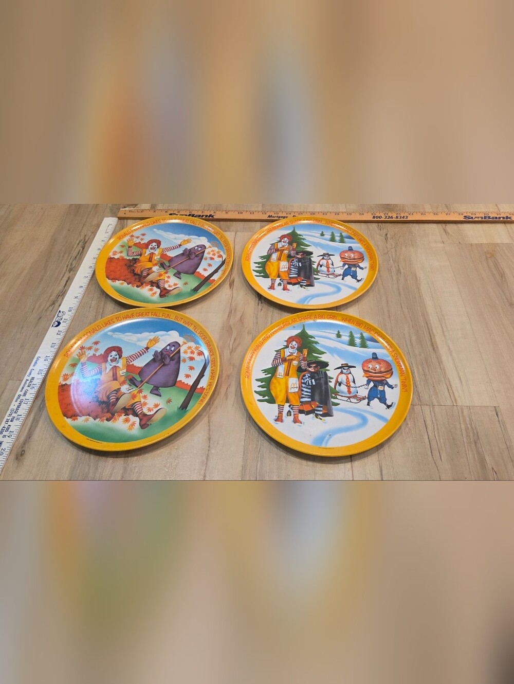 McDonald's Yellow and White Holiday Character Serving Plate